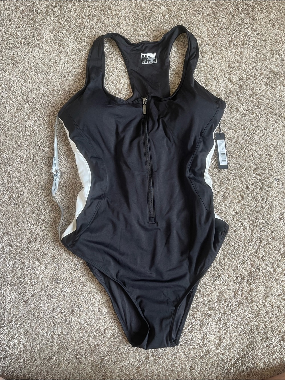 TA3 Sculpting One-Piece Swimsuit Black/White Zip Front Size 3x NWT
